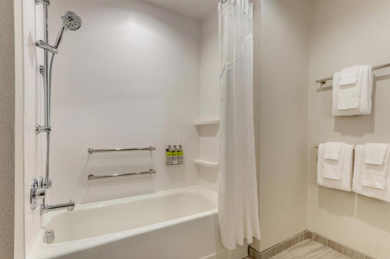 Holiday Inn Express - Wilmington - Porters Neck By Ihg المظهر الخارجي الصورة